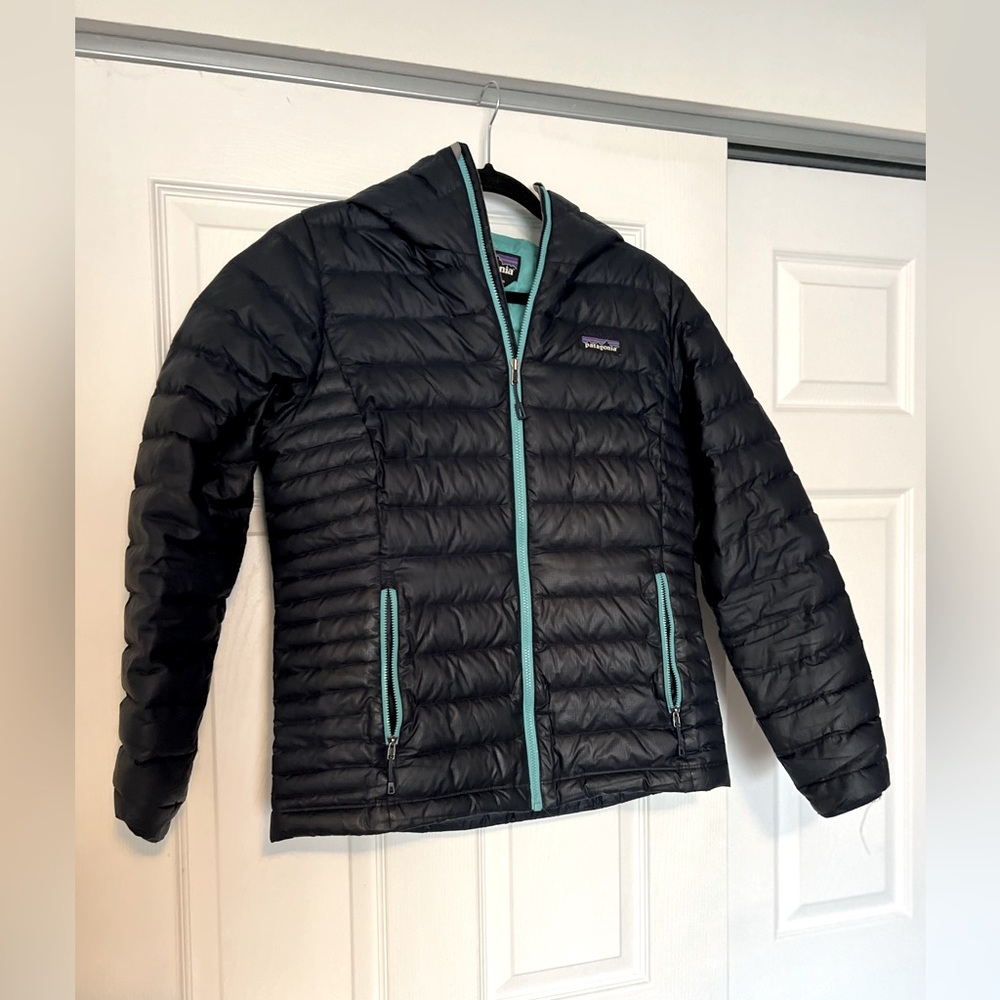 Patagonia puffer jacket.